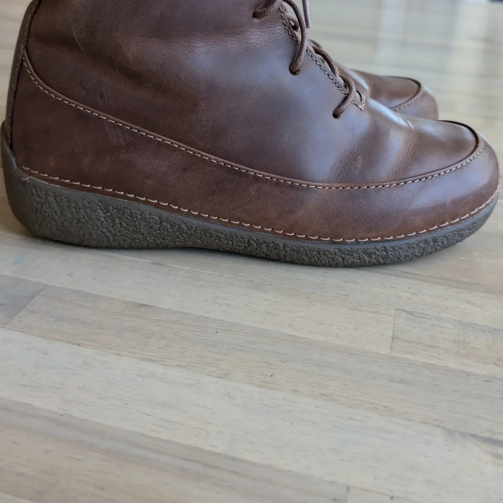 Duluth Trading Company Women's Andina‎ Leather Insulated Boots Size 7